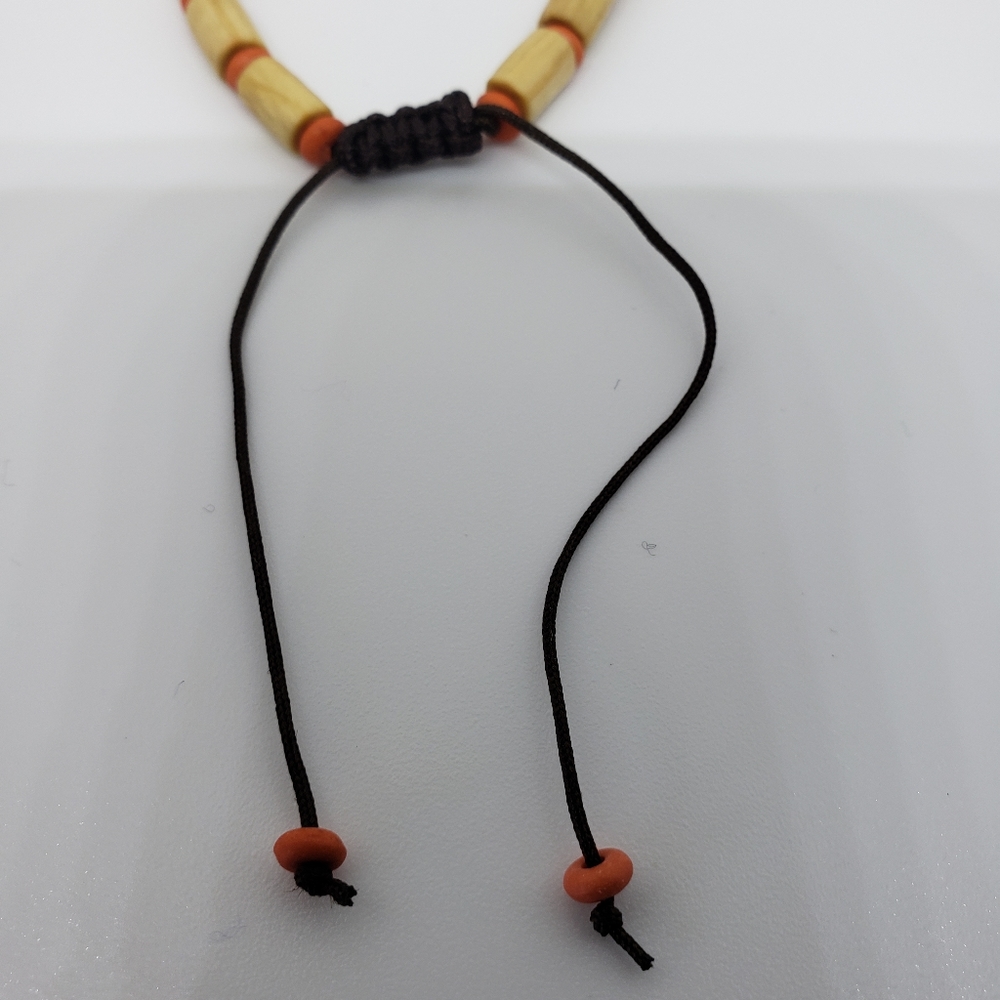 NWOT Cross Design String Bracelet - Picture 5 of 6